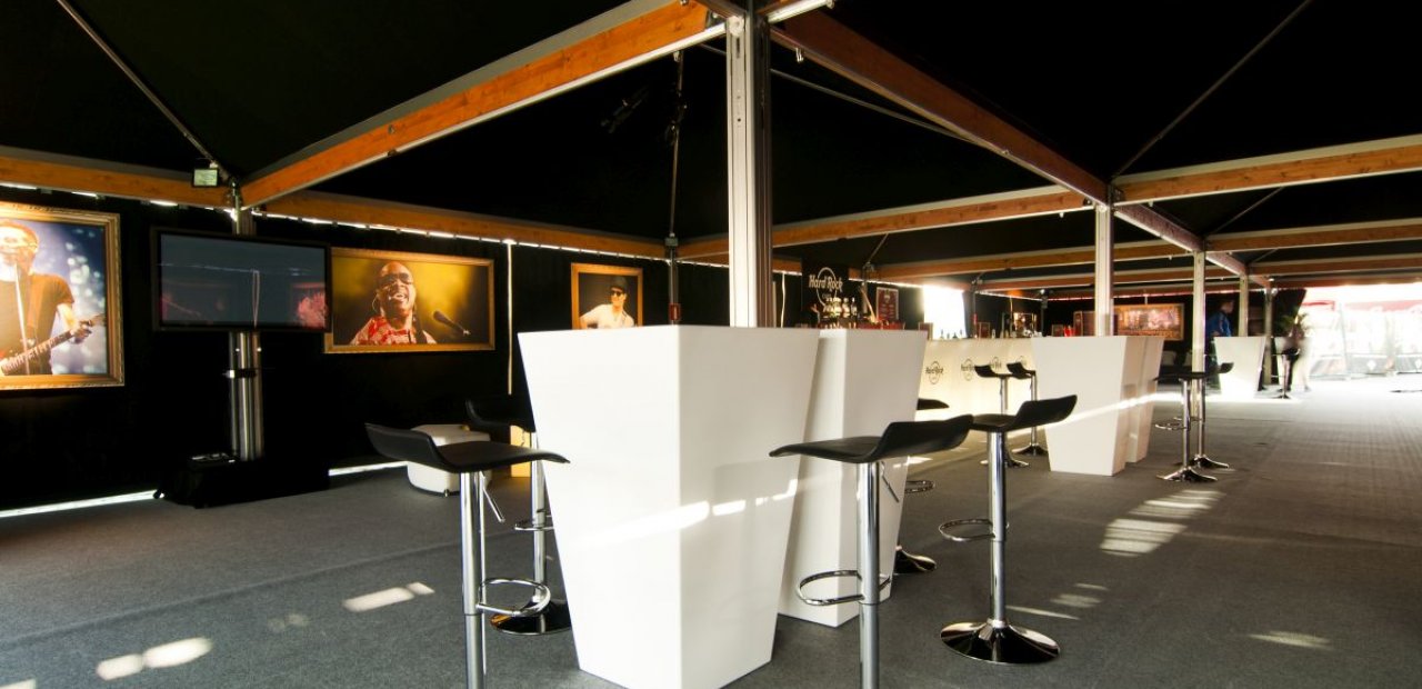 Furniture rental Chill Out for tents and events | Eventop Tents