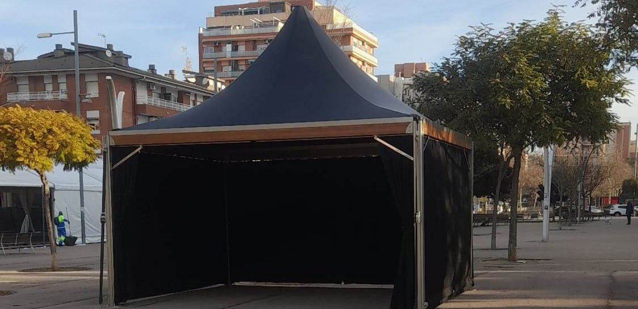 Carpas en la ACB de Badalona