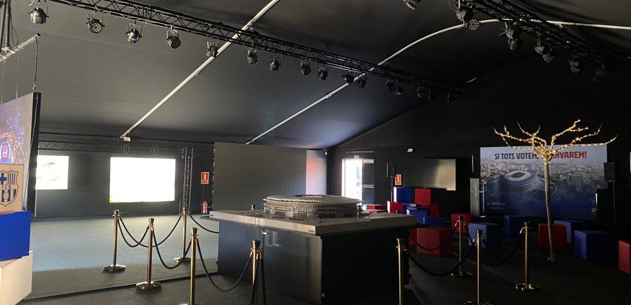 Carpa a dos aguas para el FCB